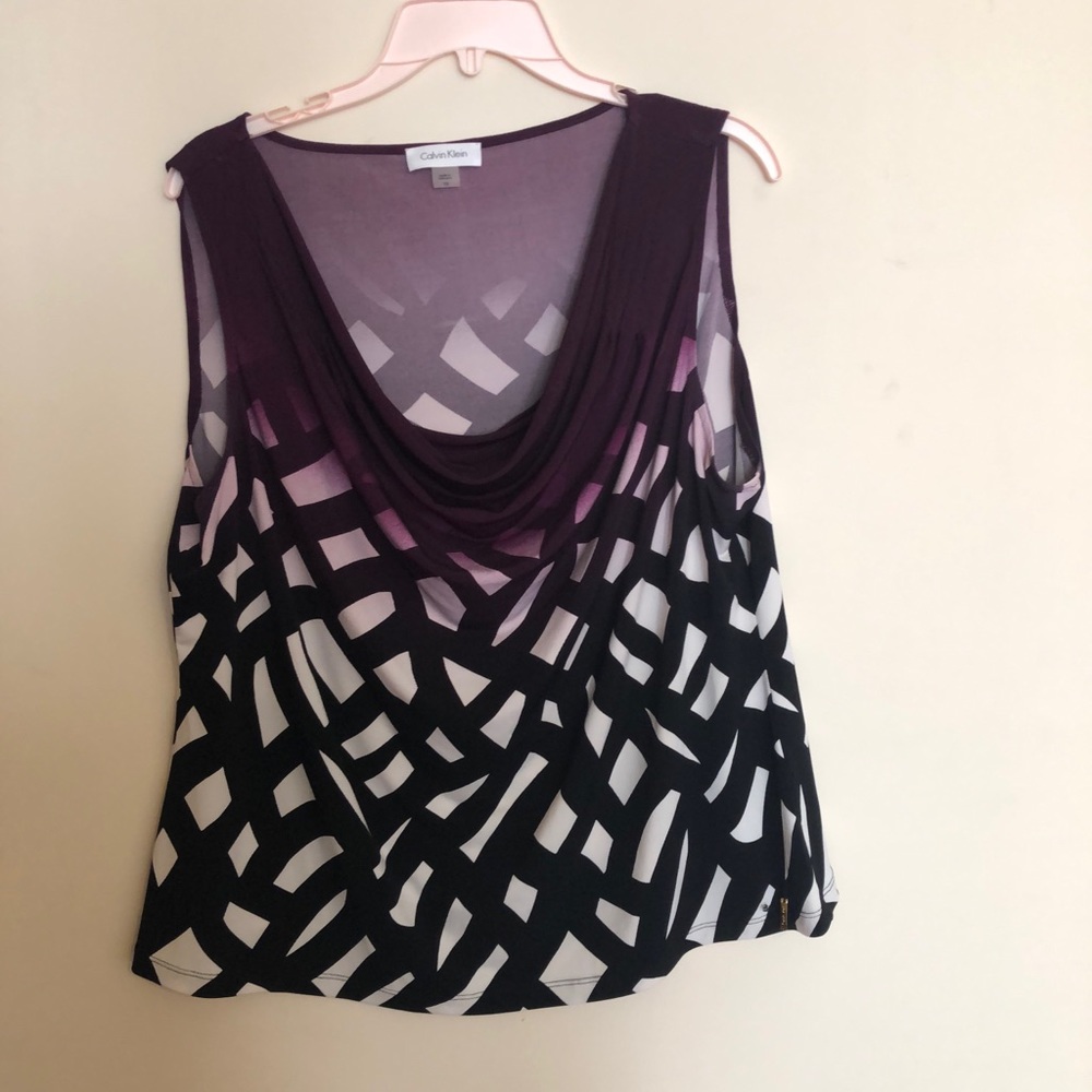 Geometric print Calvin Klein tank top. Size 1X